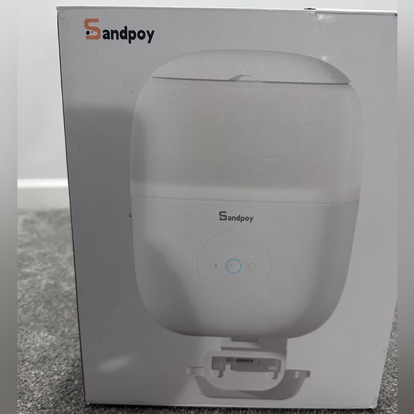 Hanging Automatic Rabbit Feeder - White - Picture 13 of 16